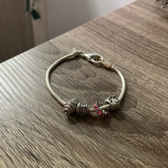 Viva Beads Bracelet with 4 charms - Picture 1 of 2